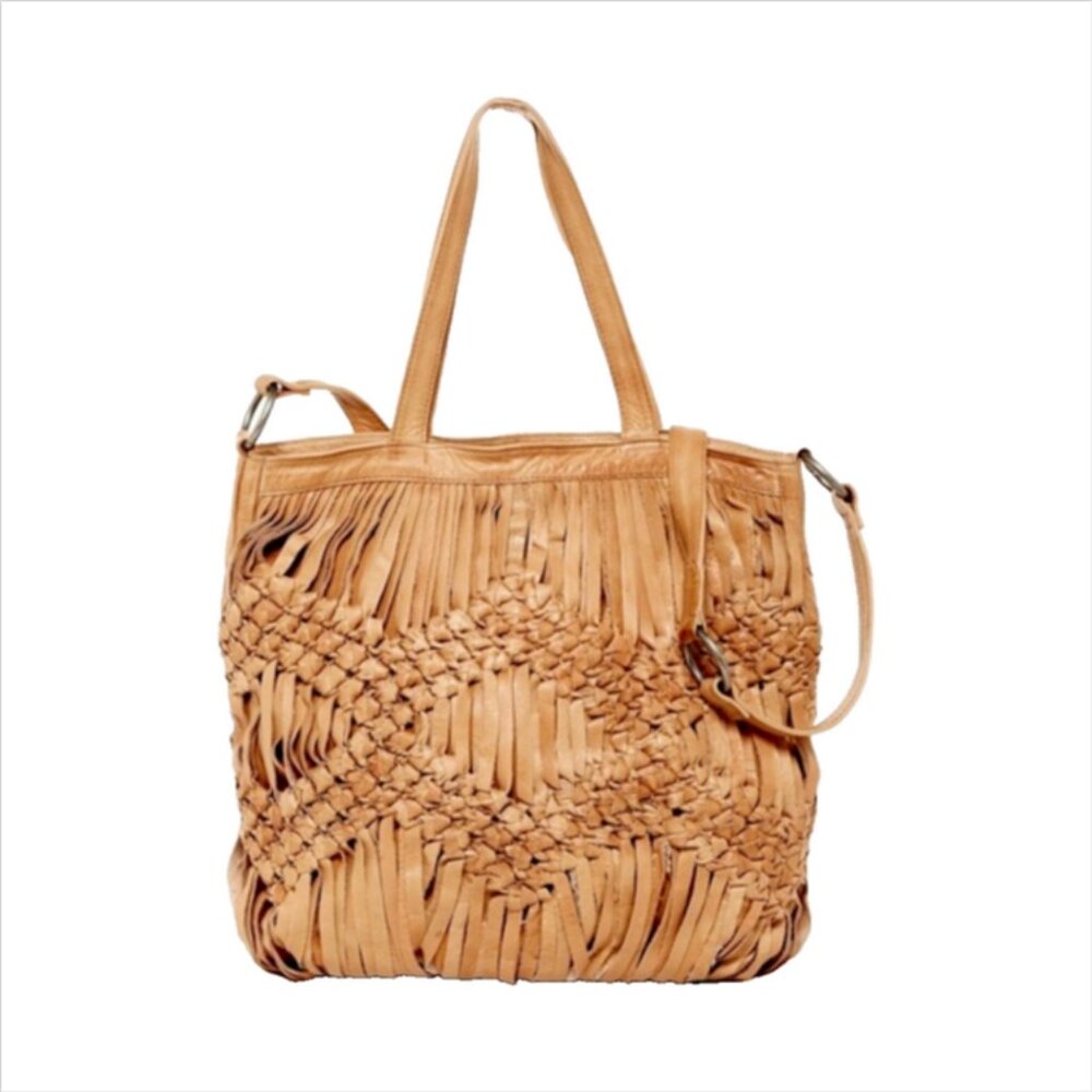 Day & Mode Berry Leather Tote Camel